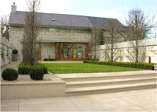 Colonnade Garden